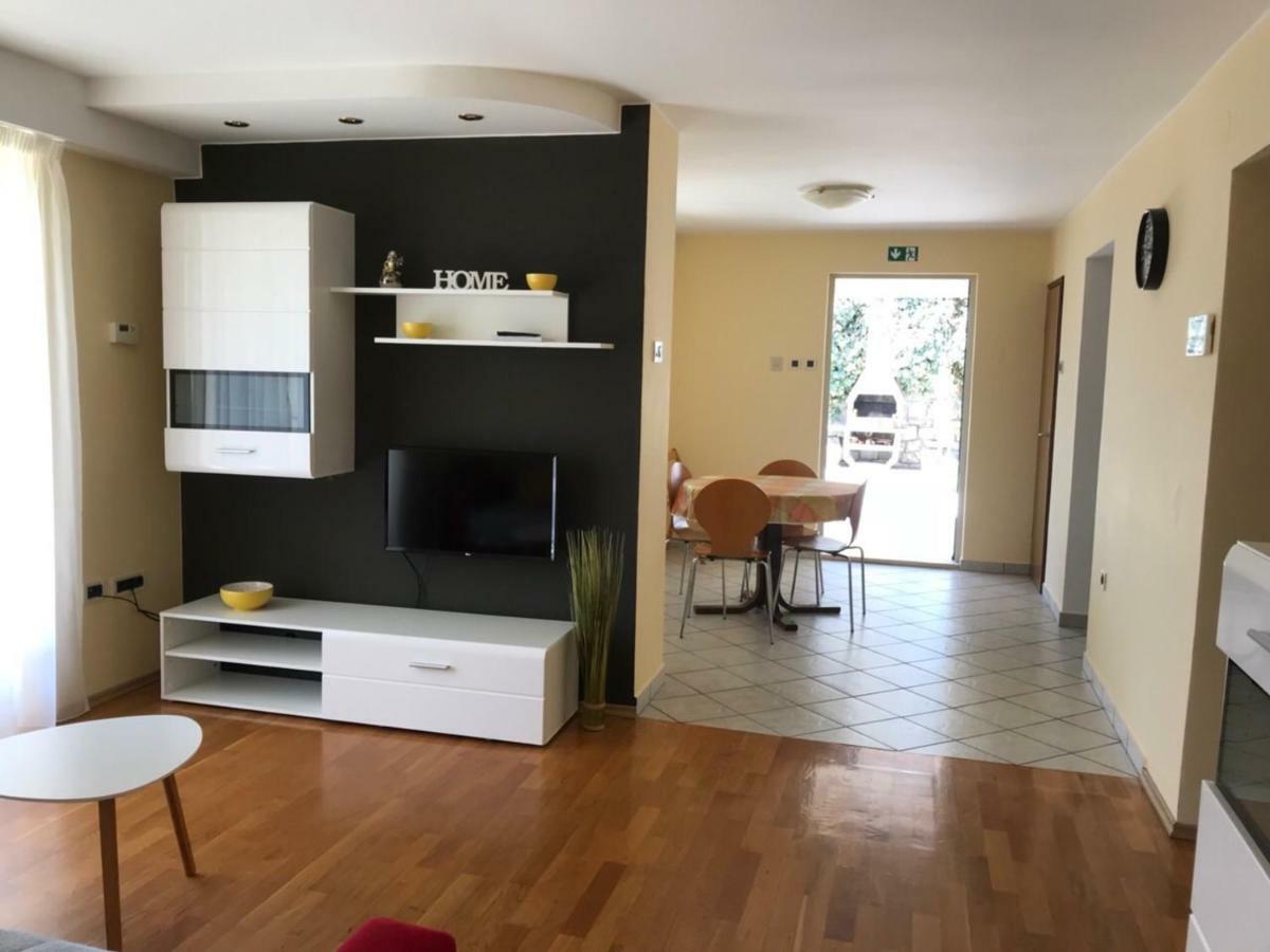 Deluxe Apartment Dora With A Private Parking, Terrace And See View Рієка Екстер'єр фото
